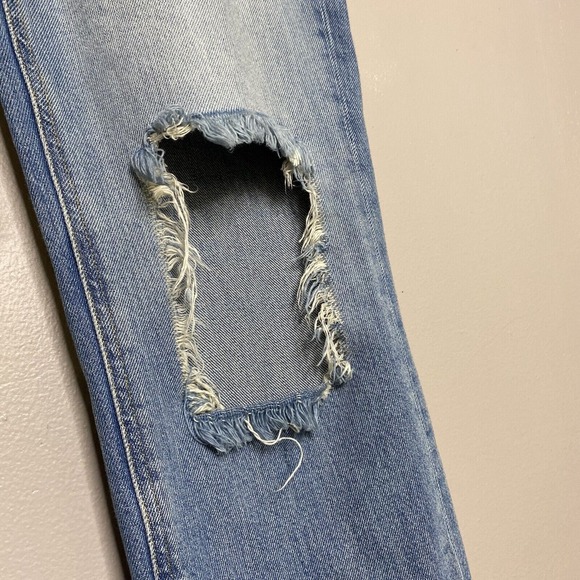 Free People We the Free Straight Leg Cropped Distressed Jeans Button Fly Size 28 - Picture 6 of 16